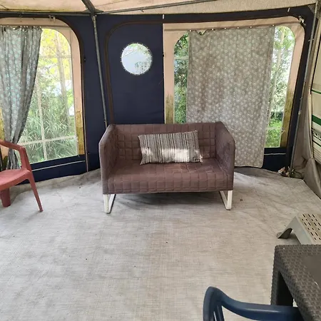 - Park Кемпинг *