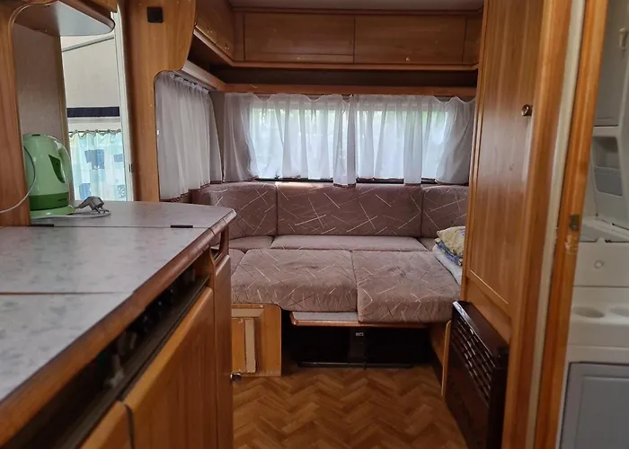 - Park * Владыславово