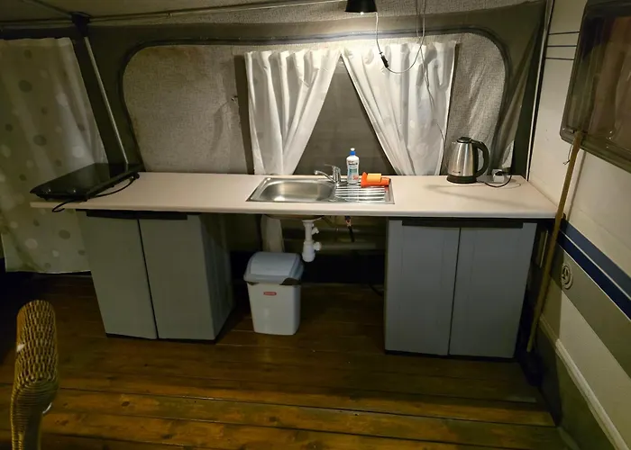 - Park Кемпинг *