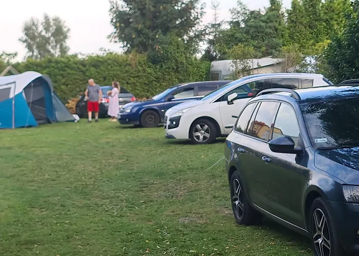 - Park Кемпинг Владыславово